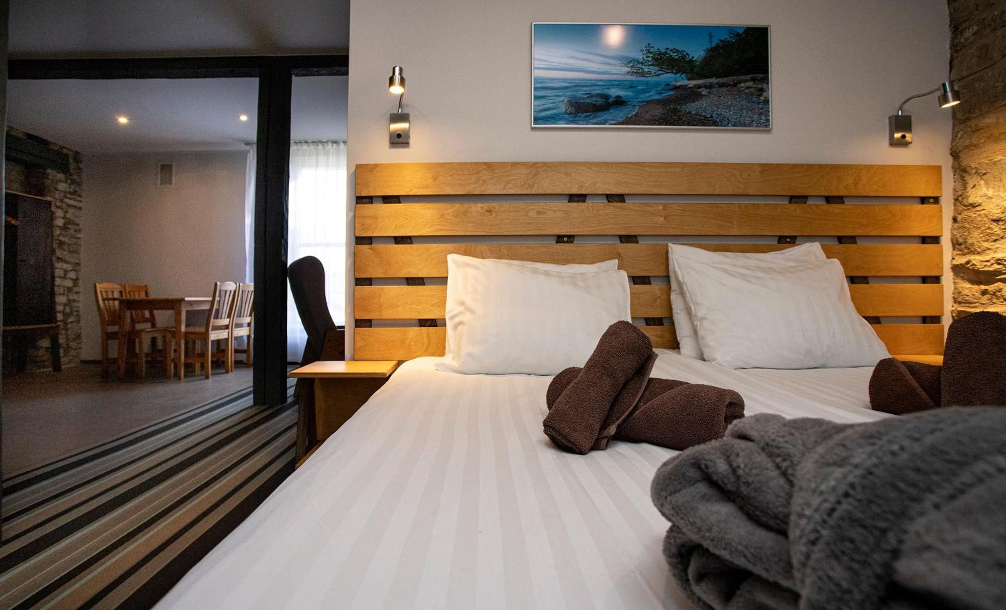 Johan Design & Spa Hotel Kuressaare Room photo